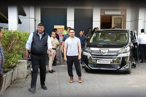 Aamir Khan  spotted at the Kalina airport