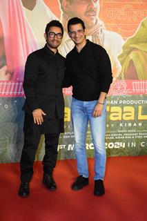 Aamir Khan and Sharman Joshi attend the screening of Laapataa Ladies