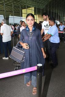 Sreejita De snapped at the airport