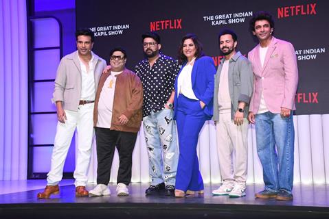 Archana Puran Singh, Sunil Grover, Kapil Sharma, Kiku Sharda and Krushna Abhishek attend press conference of Next to Netflix at Mehboob Studio