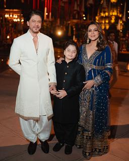 Shah Rukh Khan, Gauri Khan and AbRam Khan at Neeta Ambani at Anant Ambani and Radhika Merchant's pre wedding festivities day 3