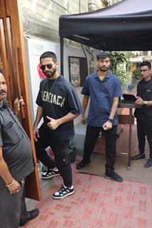 Shahid Kapoor snapped in the city
