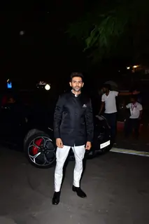 Kartik Aaryan grace a Marathi awards show