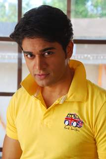 Gaurav Khanna as Abeer