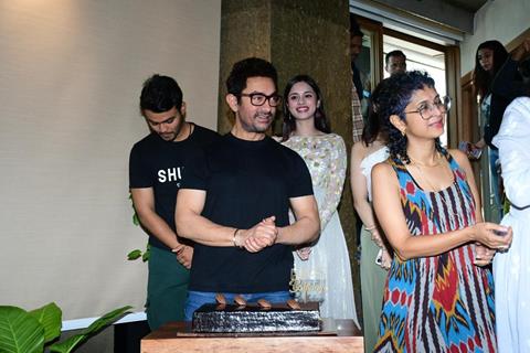 Aamir Khan celebrates his birthday with media 