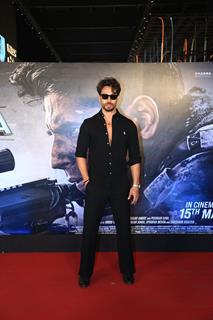 Tiger Shroff snapped on the premiere of Yodha