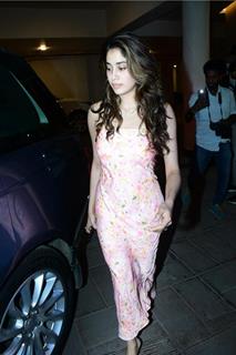 Janhvi Kapoor snapped in the city