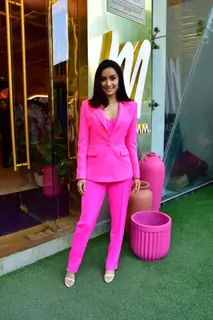 Shraddha Kapoor snapped in the Juhu