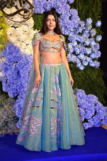 Ruhi Singh attend Anand Pandit’s daughter Aishwarya's wedding reception