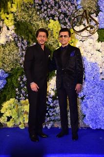Shah Rukh Khan and Anand Pandit attend Anand Pandit’s daughter Aishwarya's wedding reception