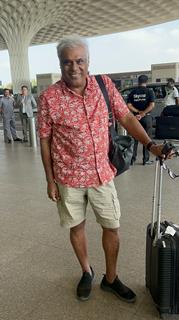 Ashish Vidyarthi spotted at the airport