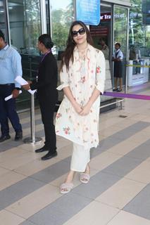 Saiee Manjrekar snapped at the airport