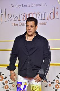 Salman Khan grace the premiere of Heeramandi
