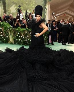 Cardi B grace Red carpet of Met Gala 2024 