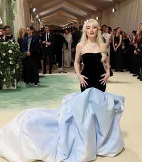 Sabrina Carpenter grace Red carpet of Met Gala 2024 