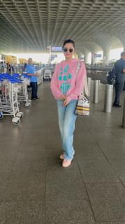 Divya Khosla Kumar spotted at the airport