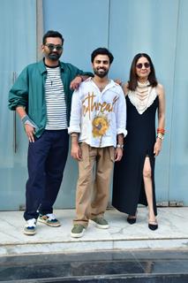 Neena Gupta, Deepak Kumar Mishra  and Jitendra Kumar snapped for the promotion of Panchayat 3