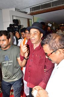 Dharmendra snapped after their Lok Sabha Election voting