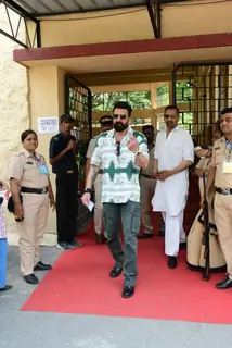 Sanjay Dutt snapped after their Lok Sabha Election voting