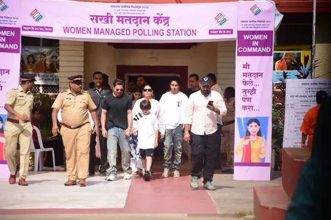 Shah Rukh Khan, Gauri Khan, AbRam Khan and Aryan Khan snapped after their Lok Sabha Election voting