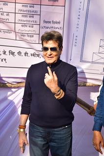 Jeetendra snapped after their Lok Sabha Election voting
