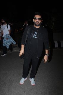 Kapil Sharma snapped at airport