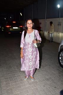 Zarina Wahab grace the screening of Mr And Mrs Mahi