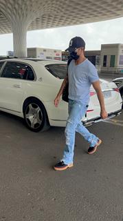 Shahid Kapoor snapped at the airport