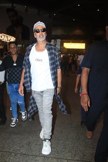 Akshay Kumar spotted at the airport