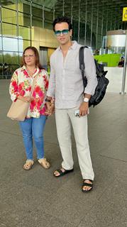 Rohit Roy snapped at the airport