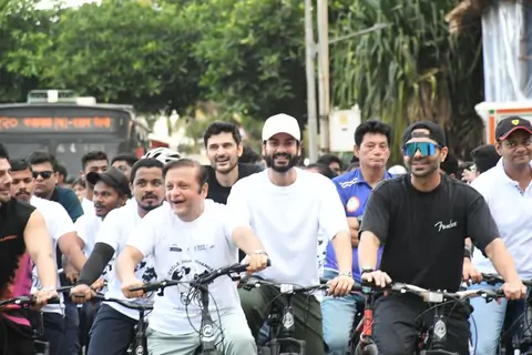 Aparshakti Khurana and Sunny Kaushal attend Bhamla Foundation’s Green Ride Cyclothon in Bandra