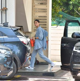 Alia Bhatt snapped at Sanjay Leela Bhansali house in versova