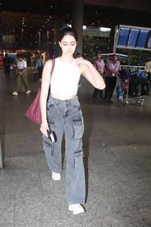 Ananya Panday snapped at the airport