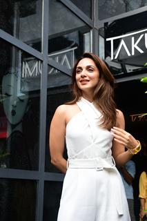 Kiara Advani snapped in the city