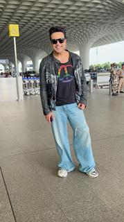 Krushna Abhishek  snapped at the airport