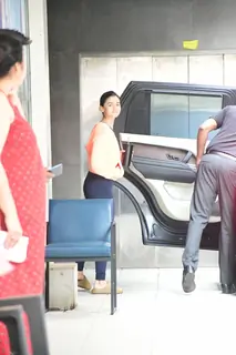 Alia Bhatt snapped in Bandra