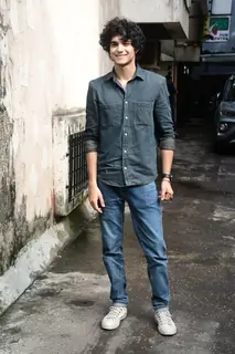 Abhay Verma snapped in Khar