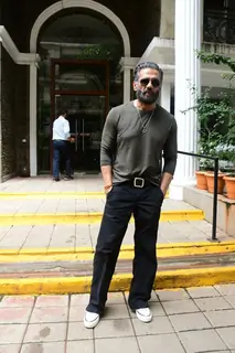 Suniel Shetty snapped in Khar