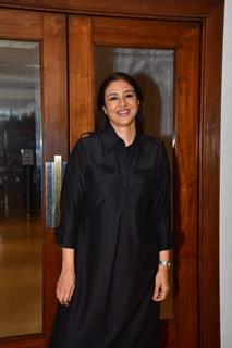 Tabu snapped promoting her upcoming film Auron Mein Kahan Dum Tha