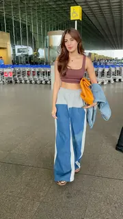 Rhea Chakraborty snapped at the airport