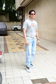 Vijay Varma snapped in Bandra