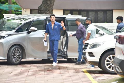 Ranbir Kapoor snapped at Sanjay Leela Bhansali house in Versova