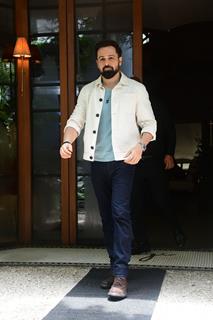 Emraan Hashmi snapped outside cafe in Bandra