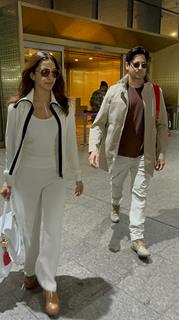 Sidharth Malhotra and Kiara Advani snapped at the airport