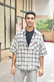 Raghav Juyal snapped while promoting their upcoming series Gyaarah Gyaarah