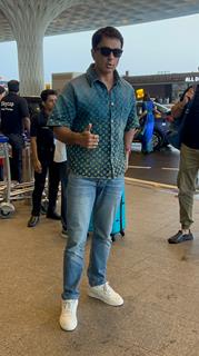 Sonu Sood snapped at the airport