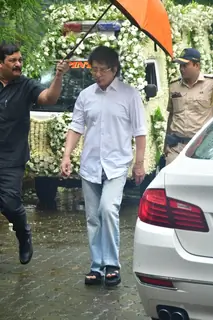 Sajid Nadiadwala attend Krishan Kumar’s daughter Tishaa Kumar’s funeral in Mumbai