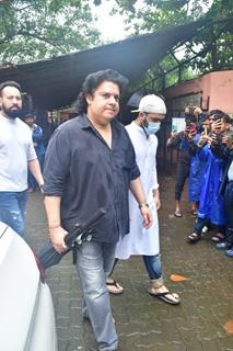 Sajid Khan attend Krishan Kumar’s daughter Tishaa Kumar’s funeral in Mumbai