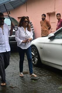 Celebrities attend Krishan Kumar’s daughter Tishaa Kumar’s funeral in Mumbai