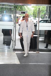 Rakesh Roshan attend Krishan Kumar’s daughter Tishaa Kumar’s funeral in Mumbai